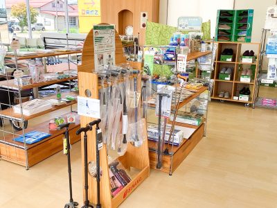 上越店舗内2